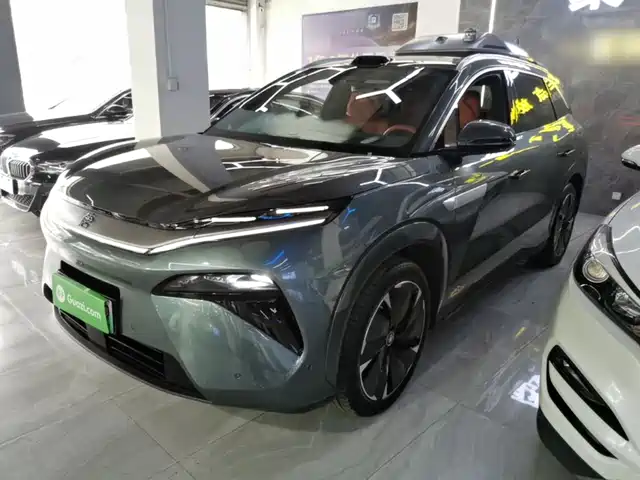 2025 BYD Tang