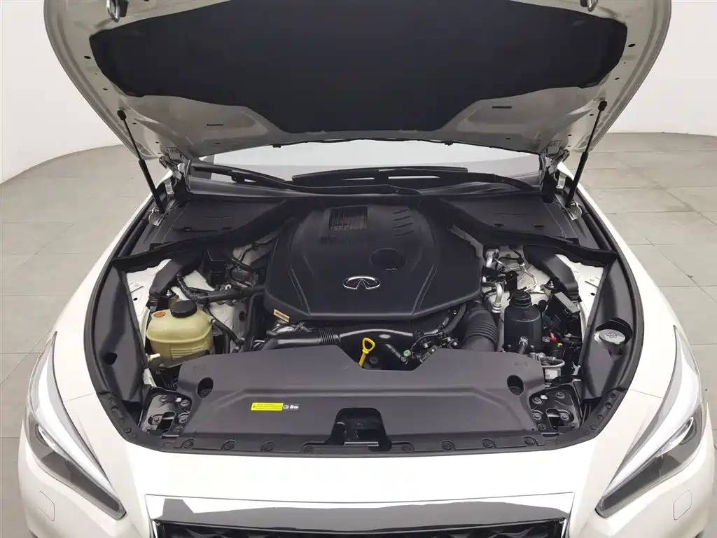 Infiniti Q50L 2022 2.0T
