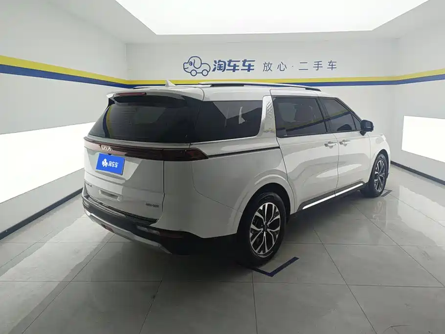 Kia Carnival 2022 Белый из Китая