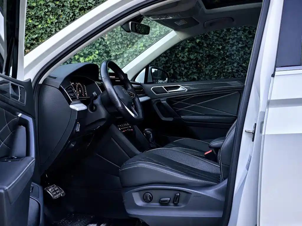 Volkswagen Tiguan L 2022 — фото 4