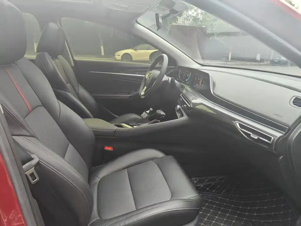 Changan Eado 2020 PLUS 1.6L GDI AT Luxury