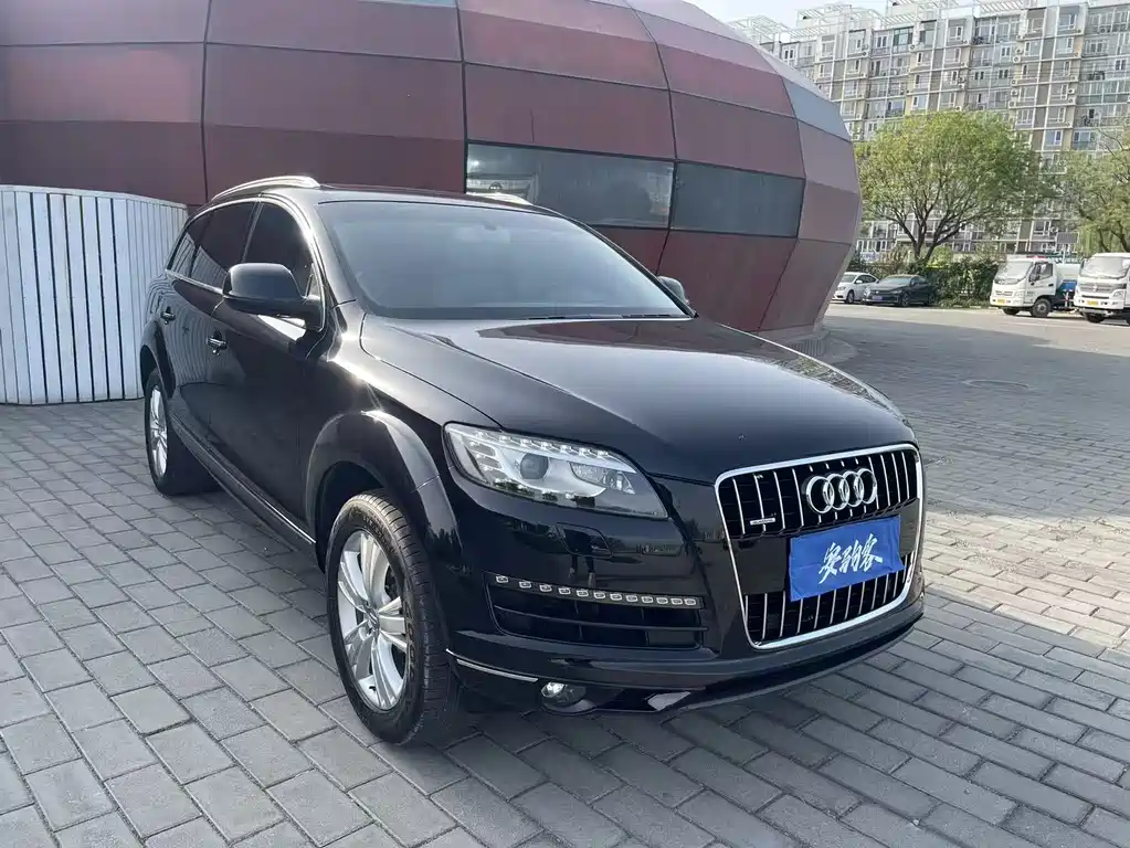 Audi Q7 2011 3.0 TFSI (200kW
