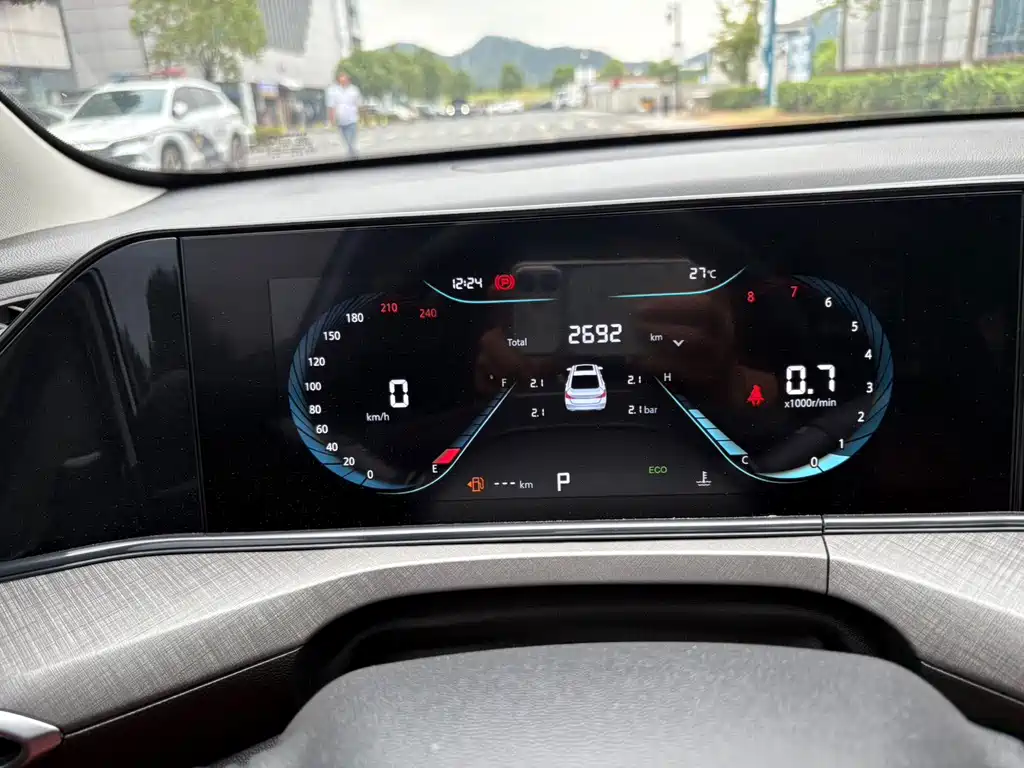 Changan Eado — миниатюра 6