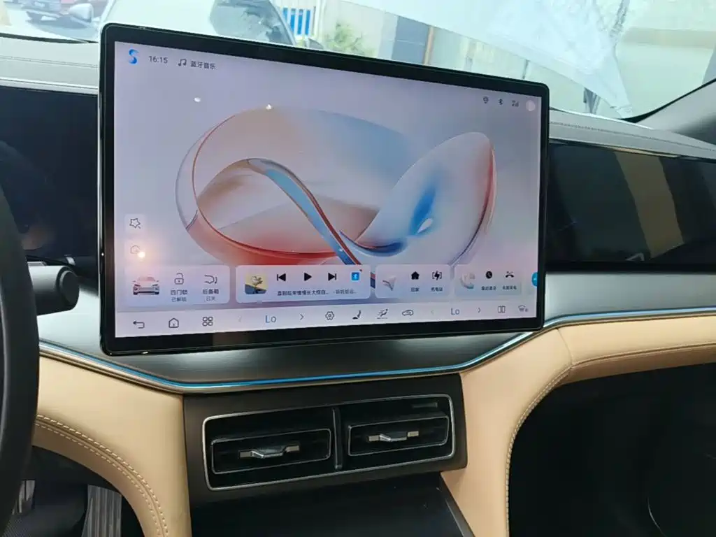 BYD L DM-i — миниатюра 13