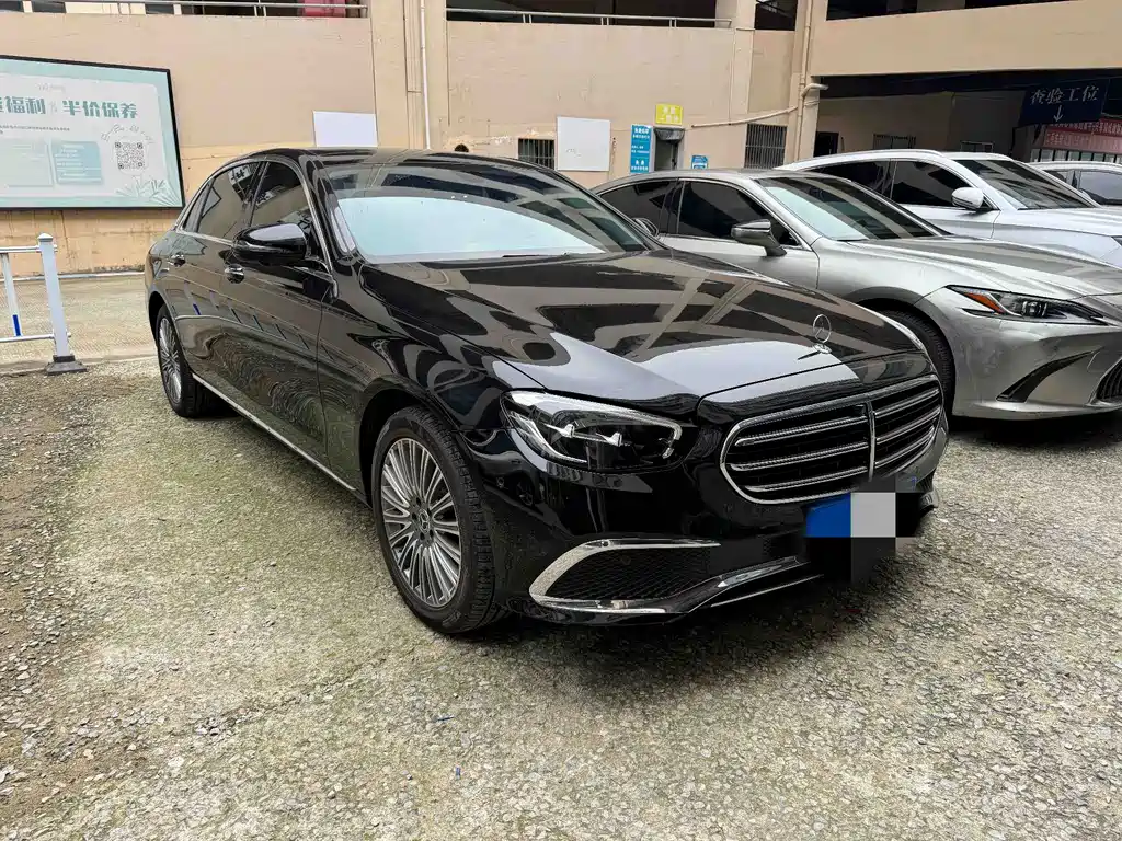 Mercedes-Benz E-Class — миниатюра 3
