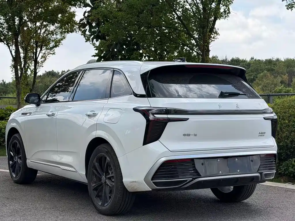 Hongqi Hongqi HS3 PHEV — миниатюра 6