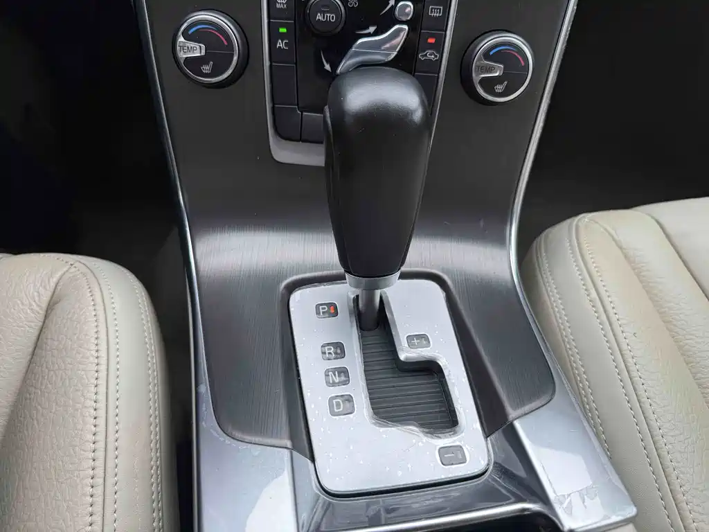 Volvo S60 (Import) — миниатюра 14