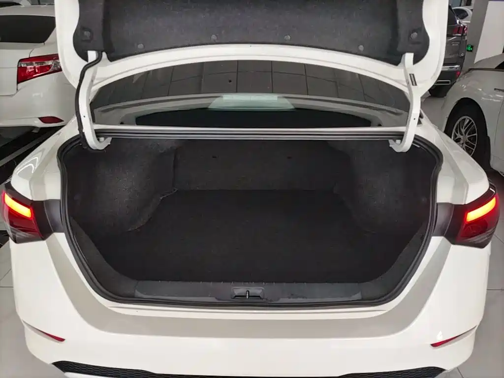 Nissan Sylphy — миниатюра 19