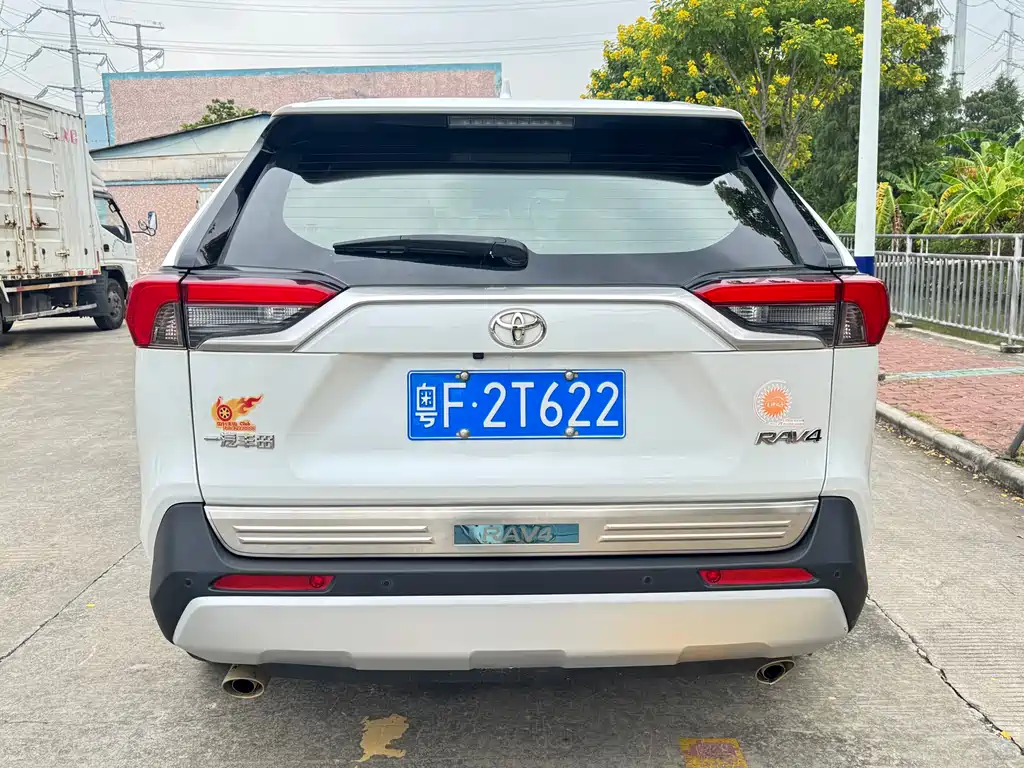 TOYOTA RAV4 RONGFANG