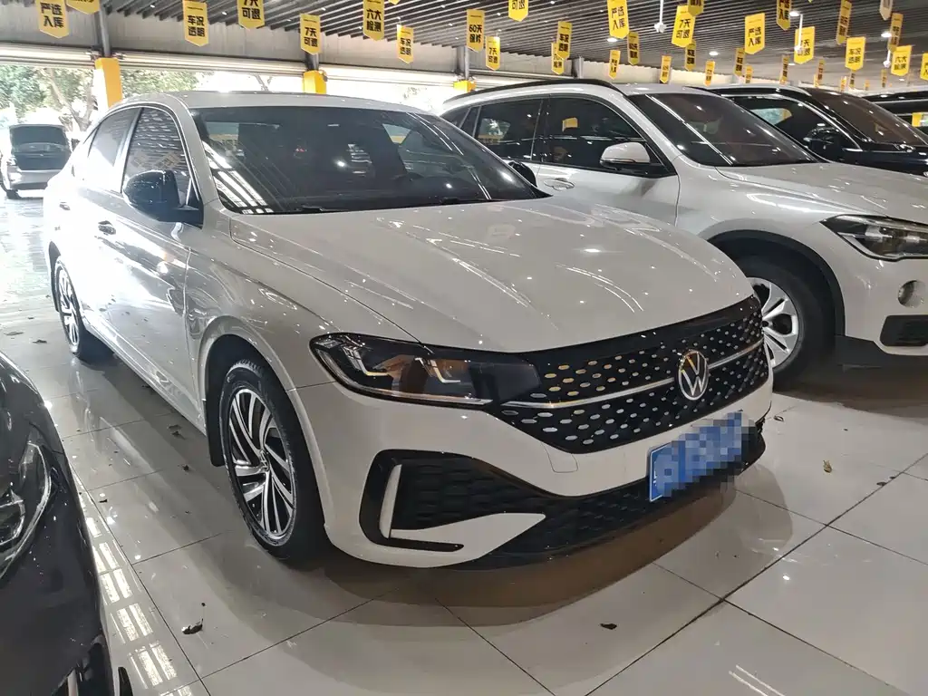 Volkswagen Lavida — миниатюра 3