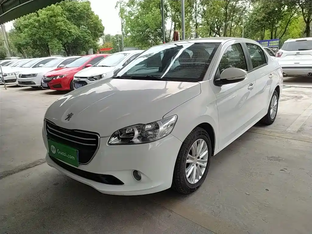 Peugeot 301 2015