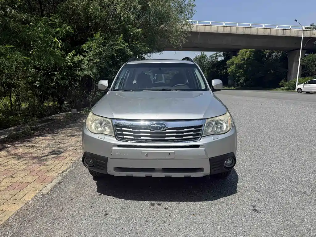 Subaru Forester 2010 2.0XS AT Luxury
