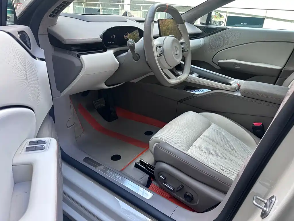 Zeekr 007GT — миниатюра 4