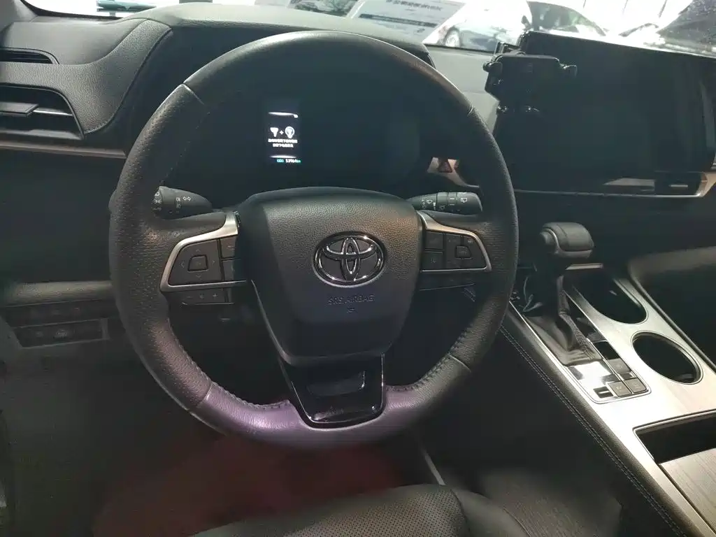 Toyota Sienna — миниатюра 5