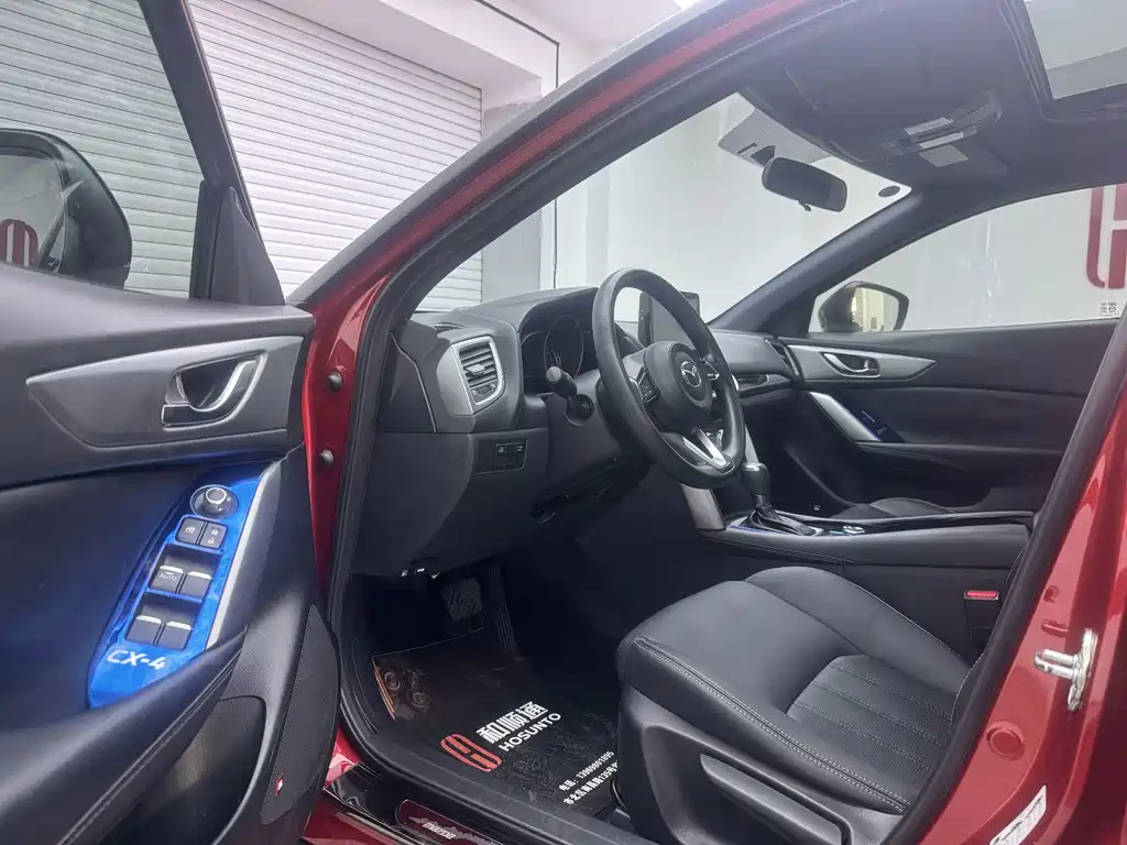 MAZDA CX 4