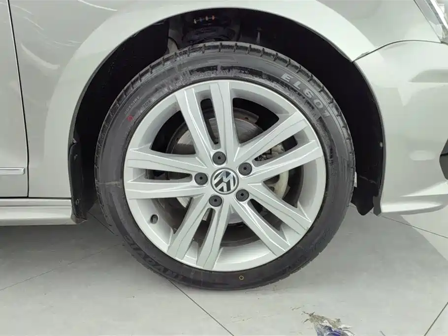 Volkswagen Sagitar 2018 280TSI DSG