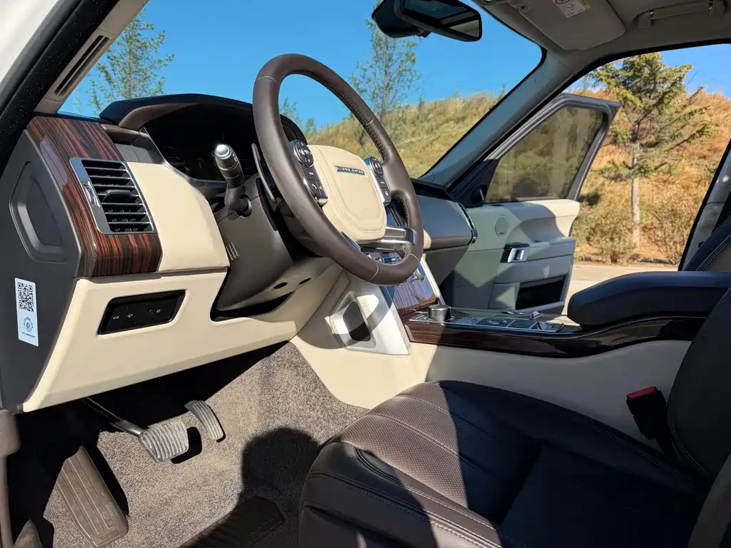 Land Rover Range Rover — миниатюра 9