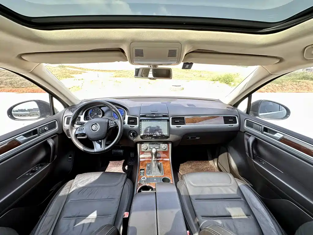 Volkswagen Touareg 2011 3.0TSI