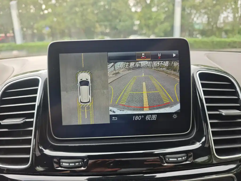 Mercedes-Benz GLE (Import) — миниатюра 14