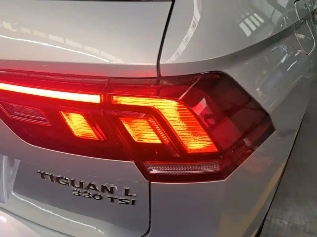 Volkswagen Tiguan L — миниатюра 8
