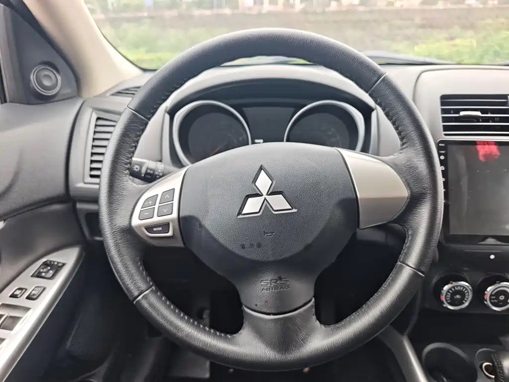 Mitsubishi ASX — миниатюра 5