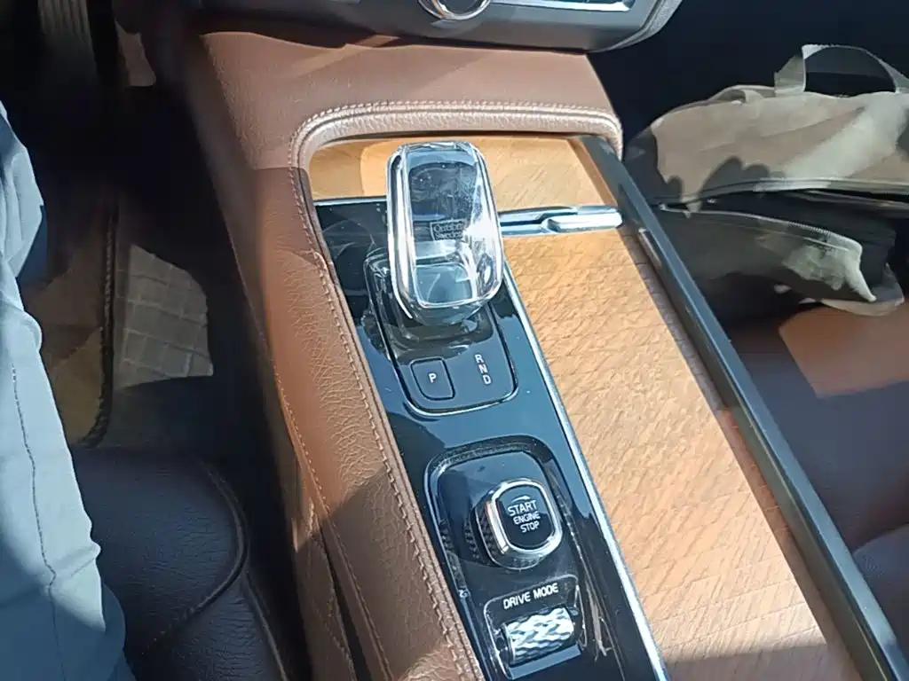Volvo S90 — миниатюра 14
