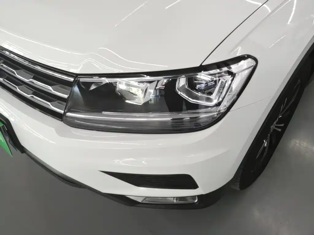 Volkswagen Tiguan L — миниатюра 24