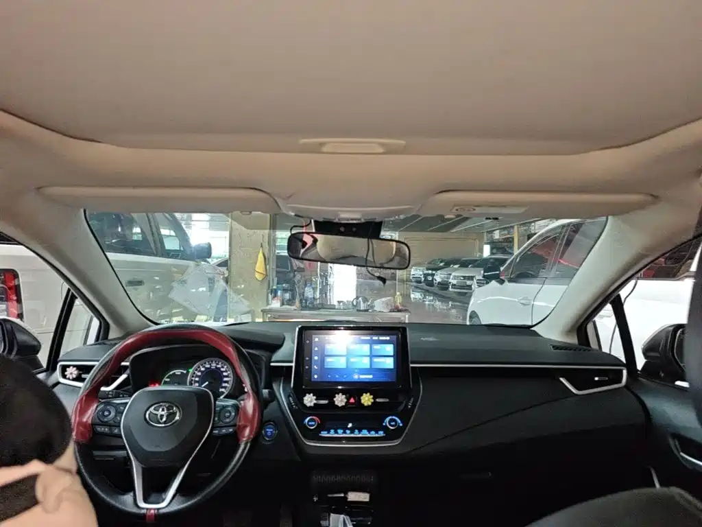 Toyota Corolla — миниатюра 18