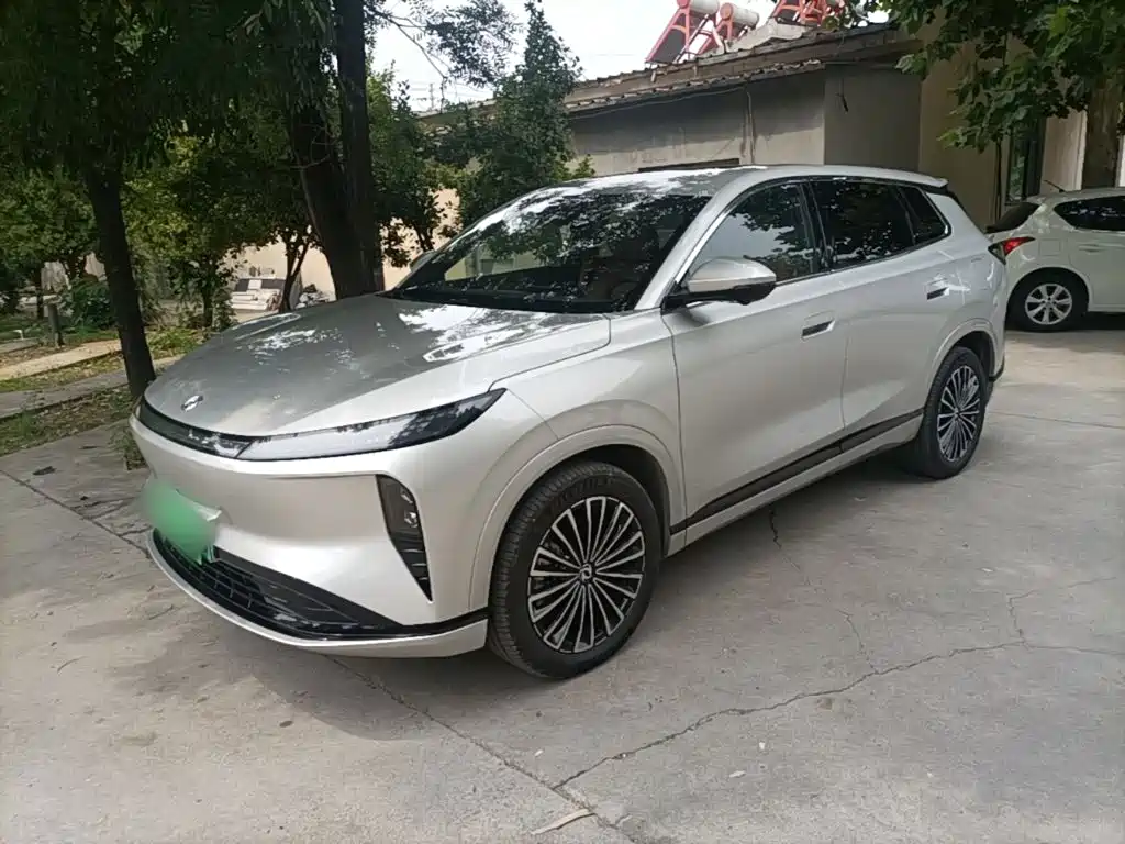 Dongfeng L8 2025 185KM