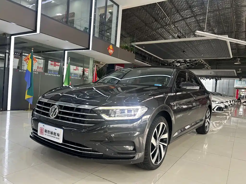 Volkswagen Sagitar 2021