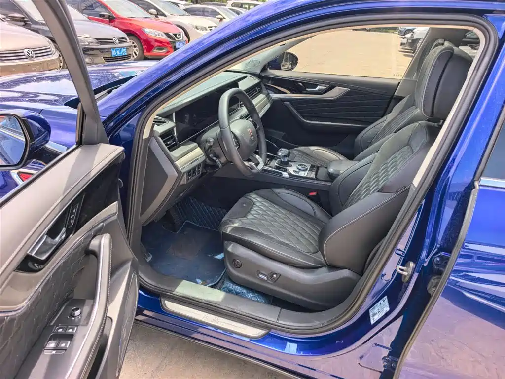 Hongqi HS5 2019 2.0T
