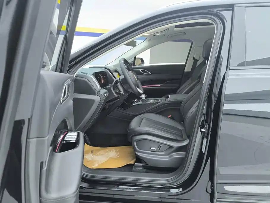 Hongqi Hongqi HS3 PHEV — миниатюра 9