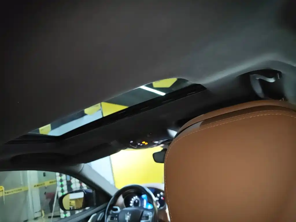 Maserati Ghibli — миниатюра 18