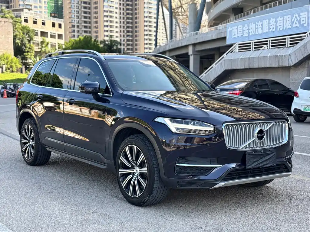 Volvo XC90 — миниатюра 3