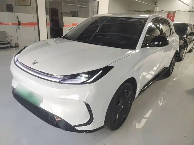 ARCFOX T1 2025