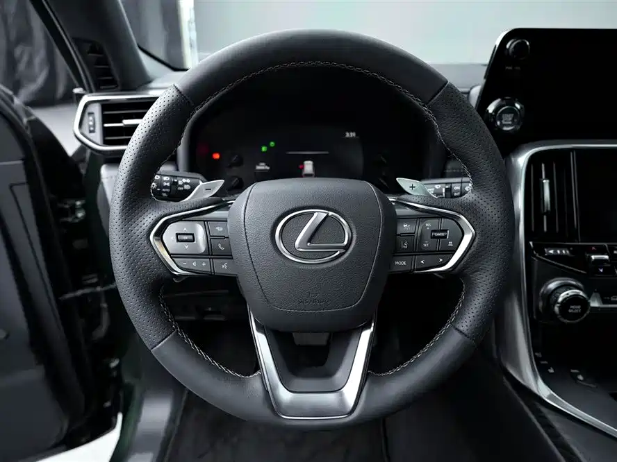 Lexus LX 2022 600 Luxury