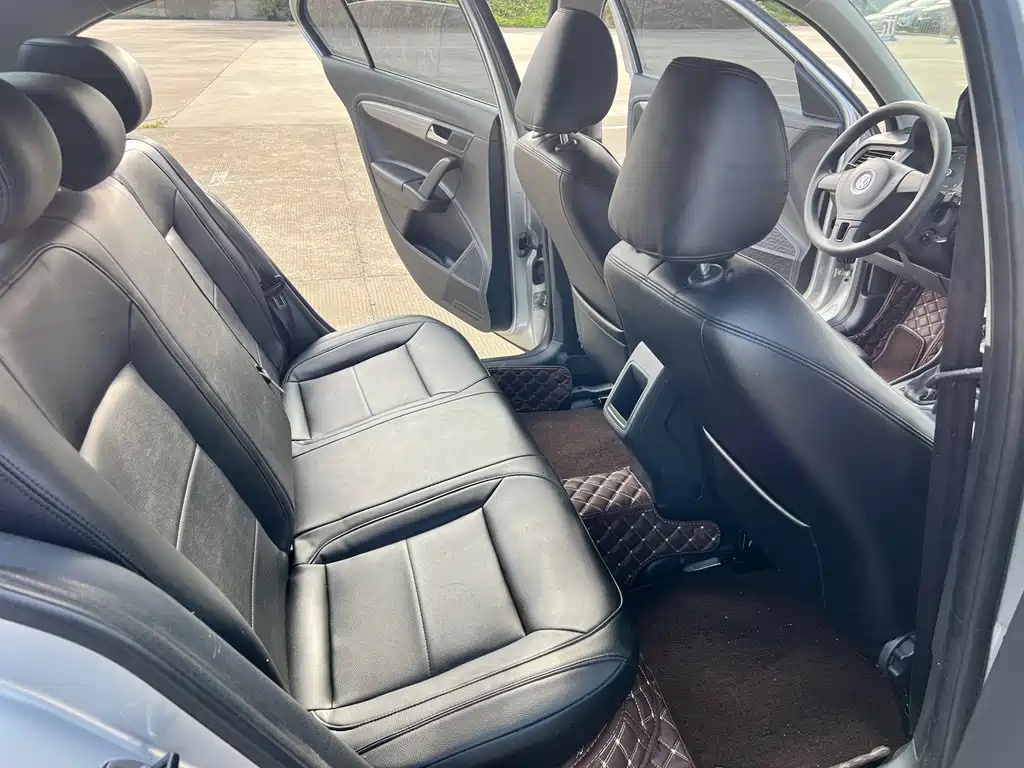 Volkswagen Lavida — миниатюра 9
