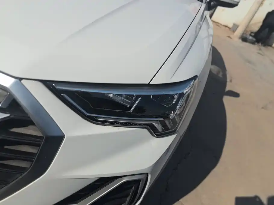 Audi Q3 — миниатюра 5