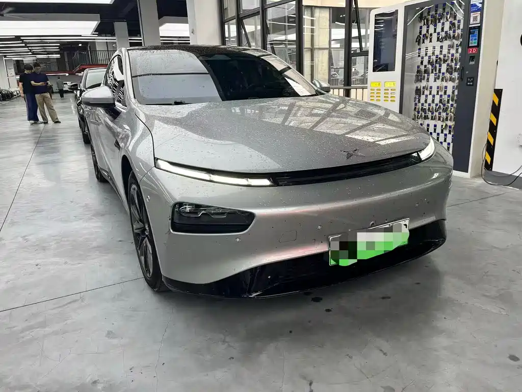 XPeng P7 — миниатюра 3
