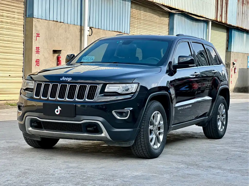 Купить Jeep Grand Cherokee (Import)