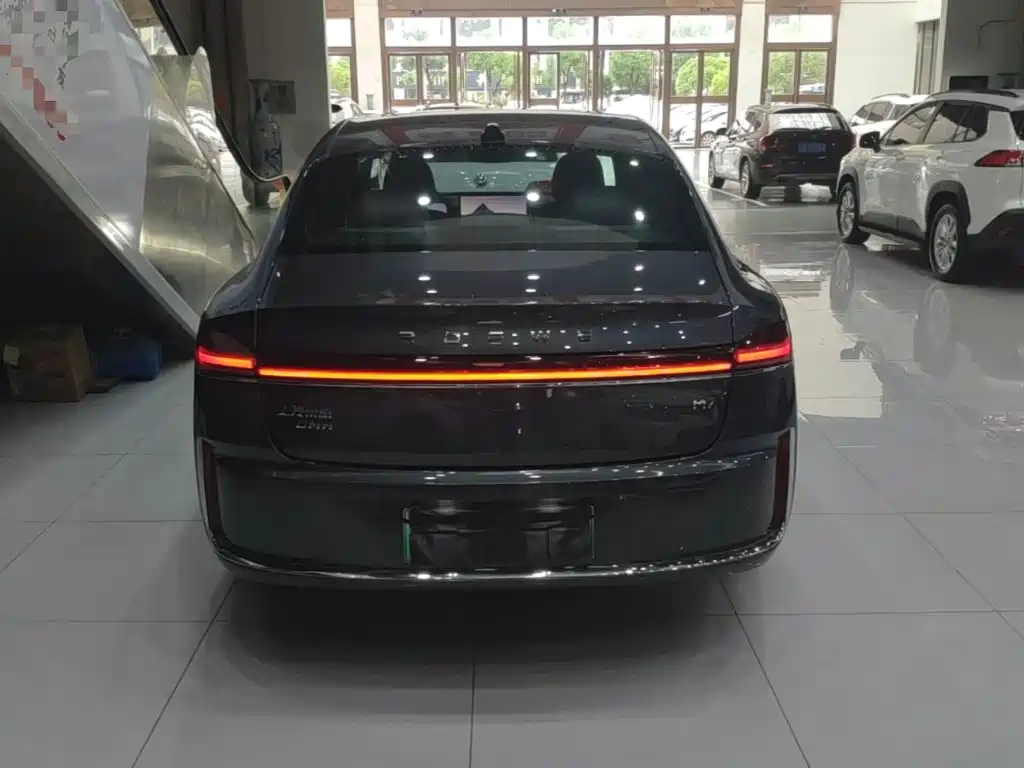 Roewe M7 DMH — миниатюра 6
