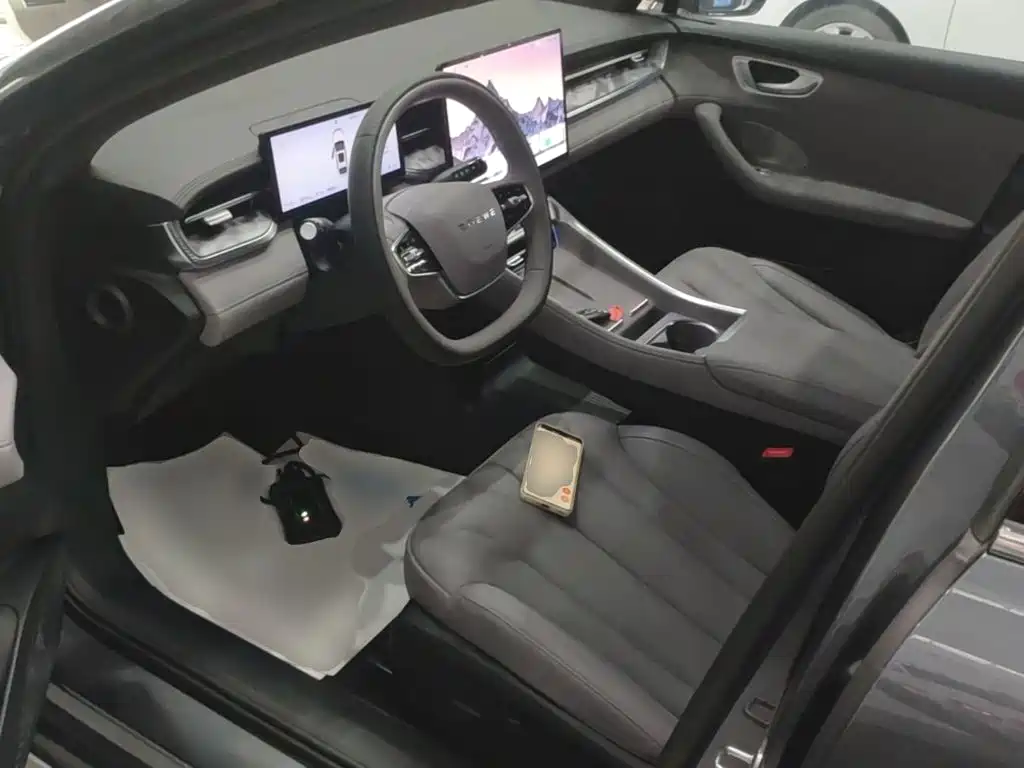 Roewe M7 DMH — миниатюра 15