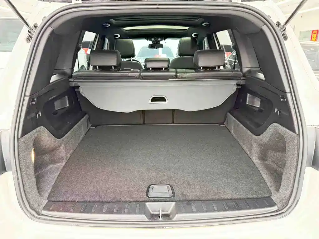 Mercedes-Benz GLB — миниатюра 19