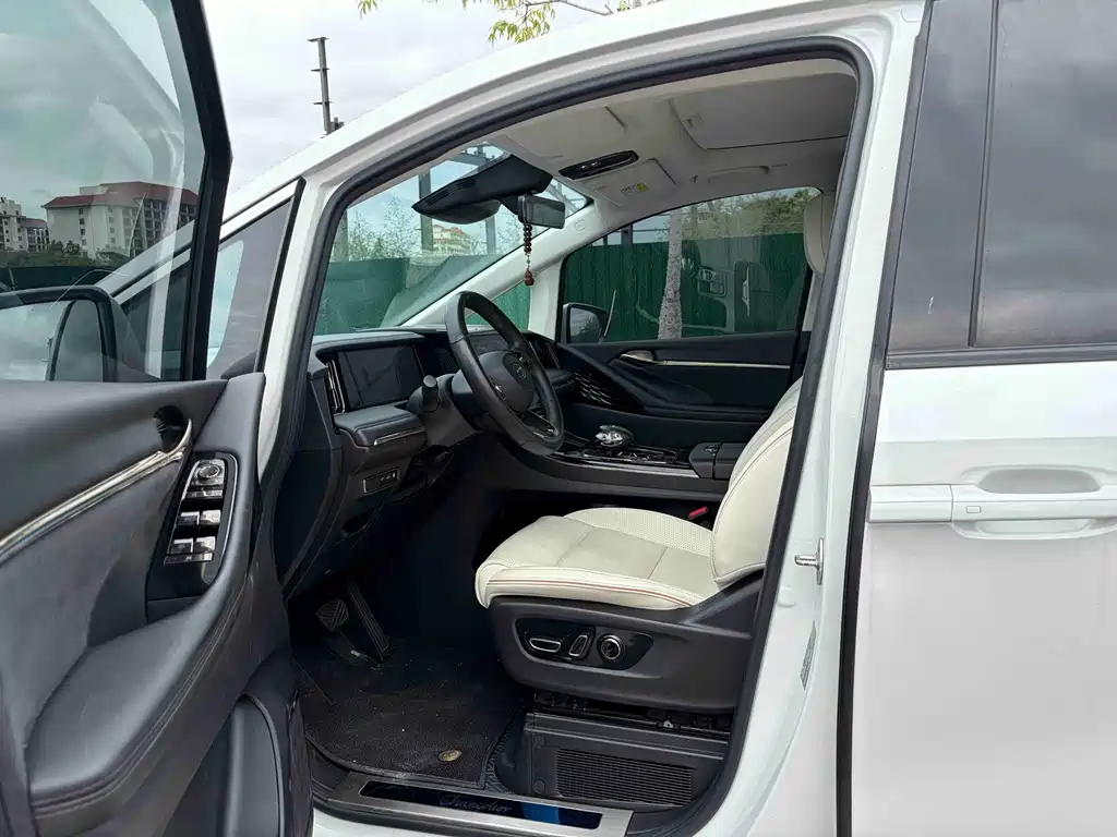 GAC Motor Trumpchi E9 — миниатюра 4