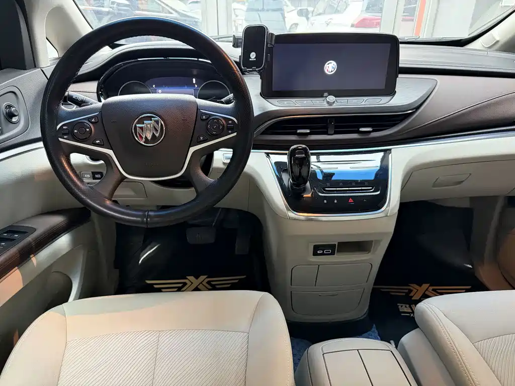 Buick GL8 — миниатюра 12