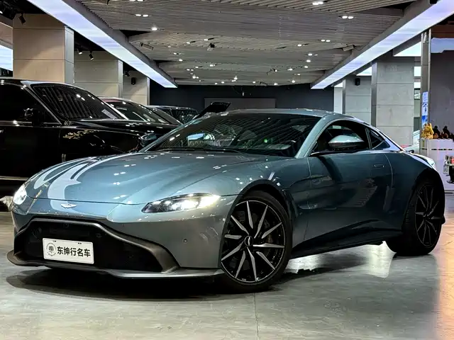 ASTON MARTIN V8 VANTAGE 2019