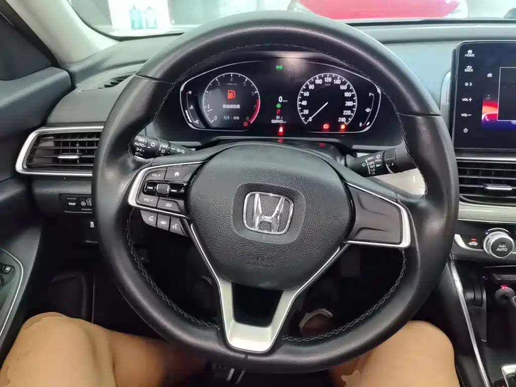 Honda Accord — миниатюра 11