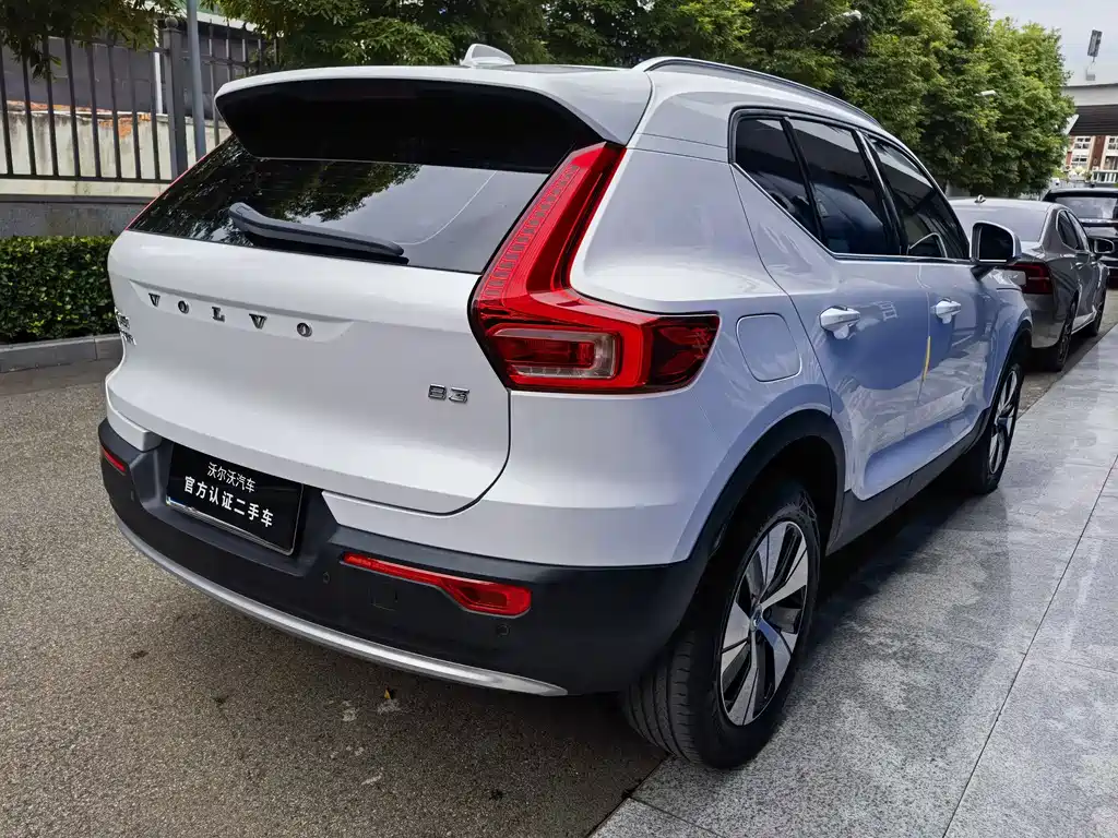 Volvo XC40 — миниатюра 5
