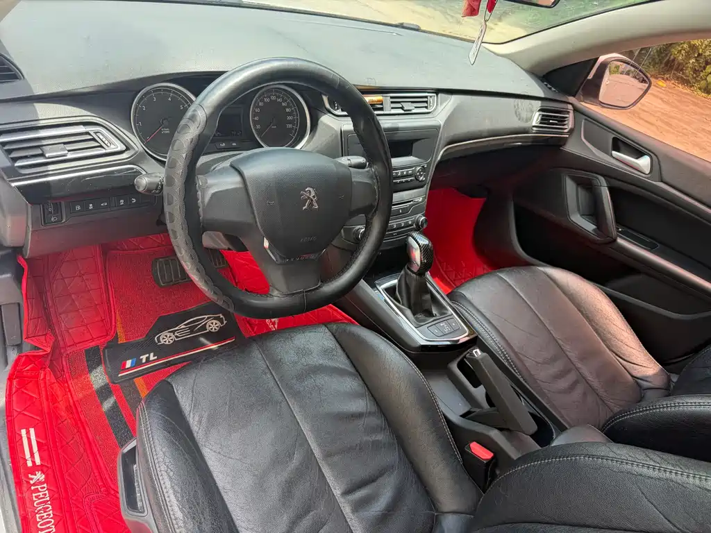 Peugeot 408 2014 1.8L AT Luxury