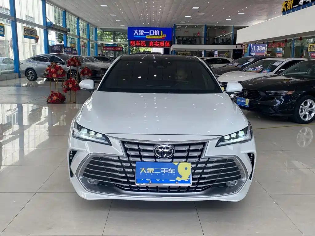 Toyota Avalon — миниатюра 2